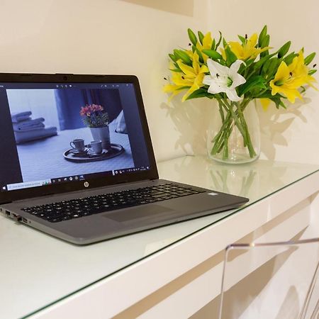 Milano City Apartments - Stylish House Free Wifi-Parking-Airport Exterior foto